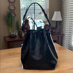 Louis Vuitton Epi Noe GM